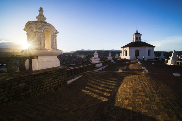 Quelles sont les meilleures pratiques pour proposer des plats sans sucre raffiné dans un restaurant de cuisine saine?